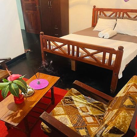 Thaaaru Villa 米瑞莎 外观 照片